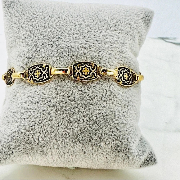Damascene Link Bracelet Etched Design Gold and Black 7.25” Delicate Roma… - Picture 5 of 10